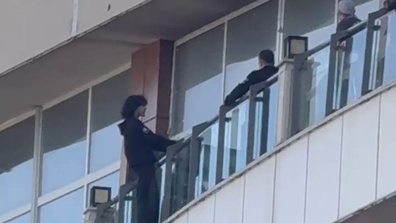 Erzurum MNG AVM'de İntihar Girişimi Yaşandı