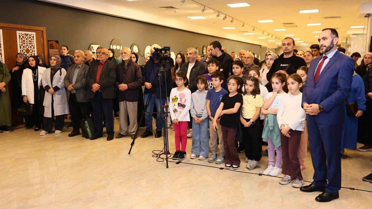 Esenler’de "Tesbihat" karikatür sergisi ziyaretçi kabulüne başladı