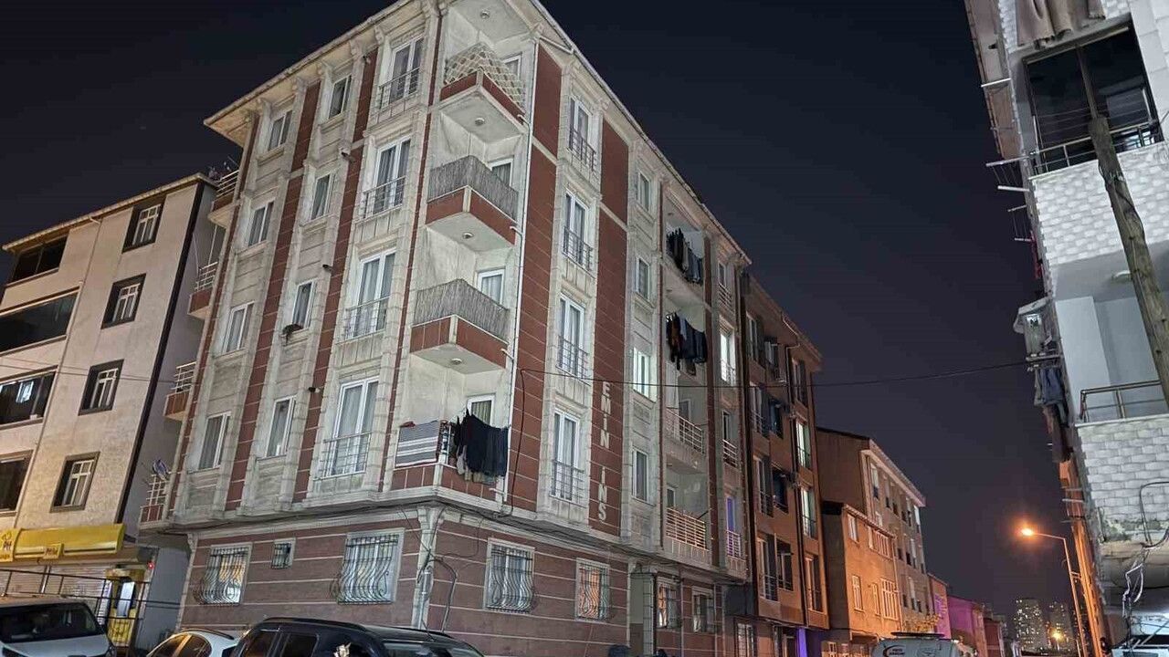 Esenyurt'ta bodrum ilaçlaması sonrası bebek dahil 4 kişi zehirlendi