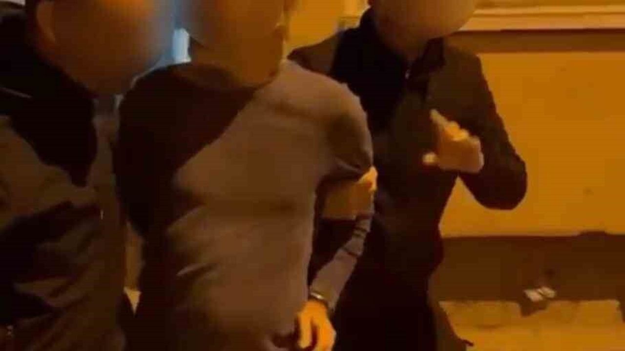 Eskişehir'de 3 yıl hapisle aranan kişi çatı aralığında yakalandı