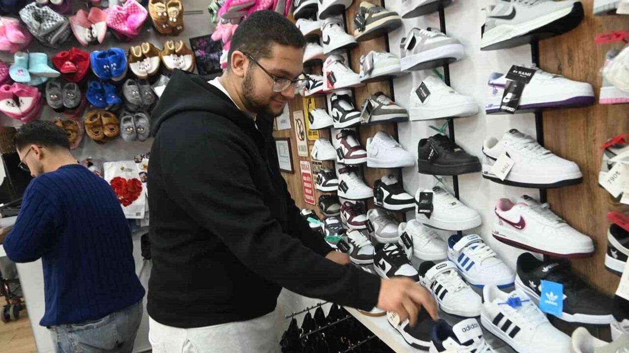 Eskişehir'de ılıman kış bot satışlarını düşürdü