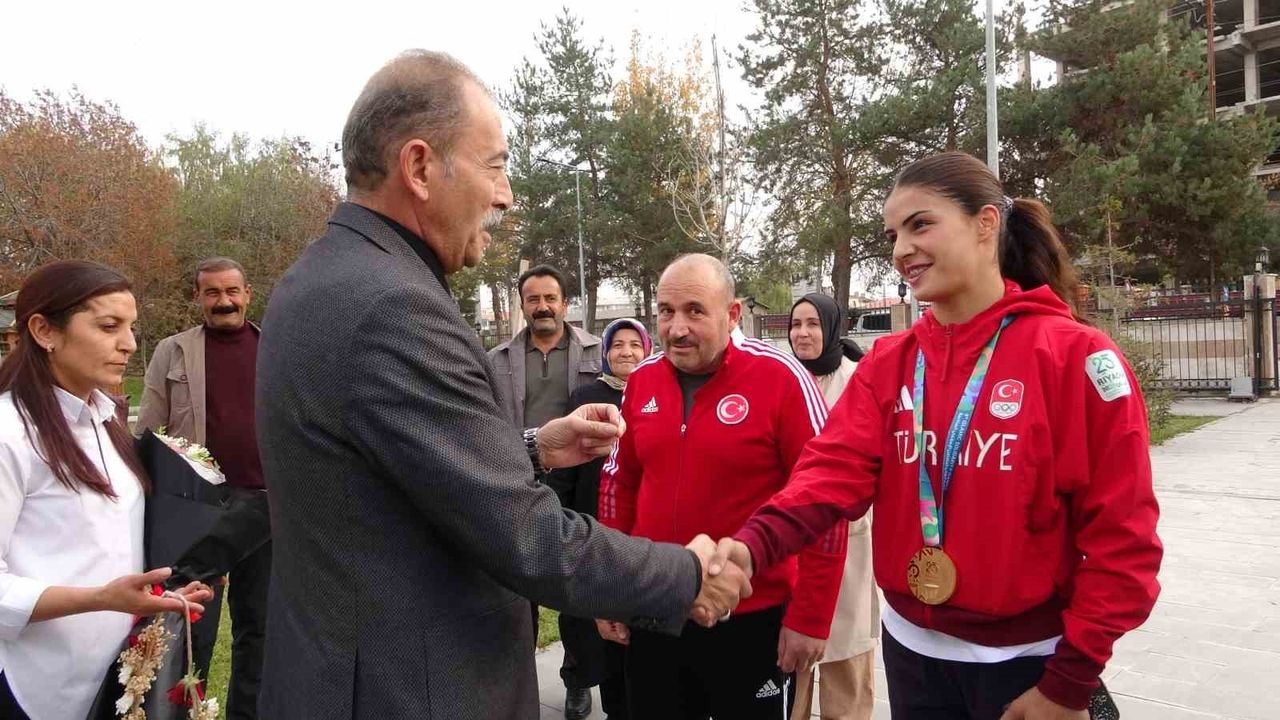 Evin Erginoğuz, İslami Dayanışma Oyunları’nda altınla döndü