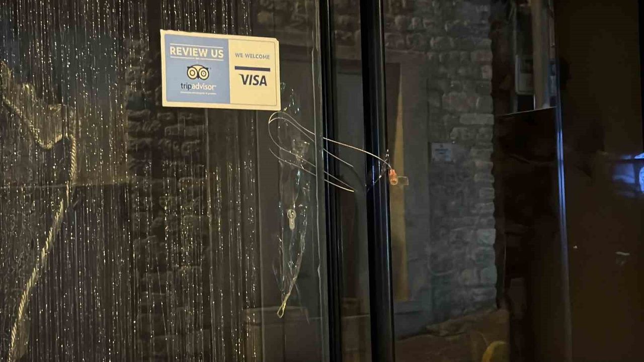 Fatih'te Böcek ailesinin konakladığı otel mühürlendi