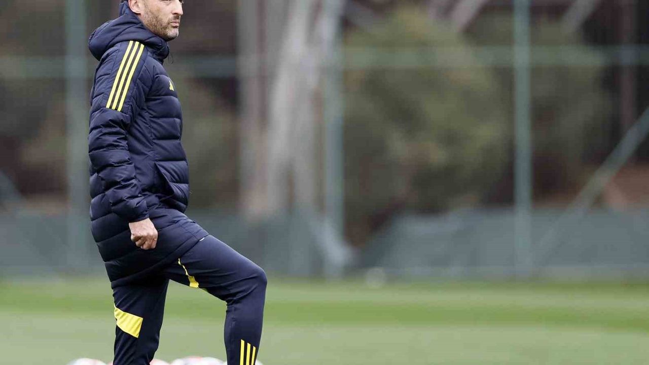 Fenerbahçe çift antrenmanla Rize maçına hazırlanıyor