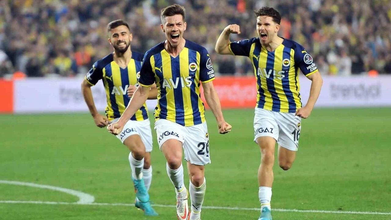 Fenerbahçe’nin Galatasaray derbilerindeki gollerin çoğu yabancı oyunculardan