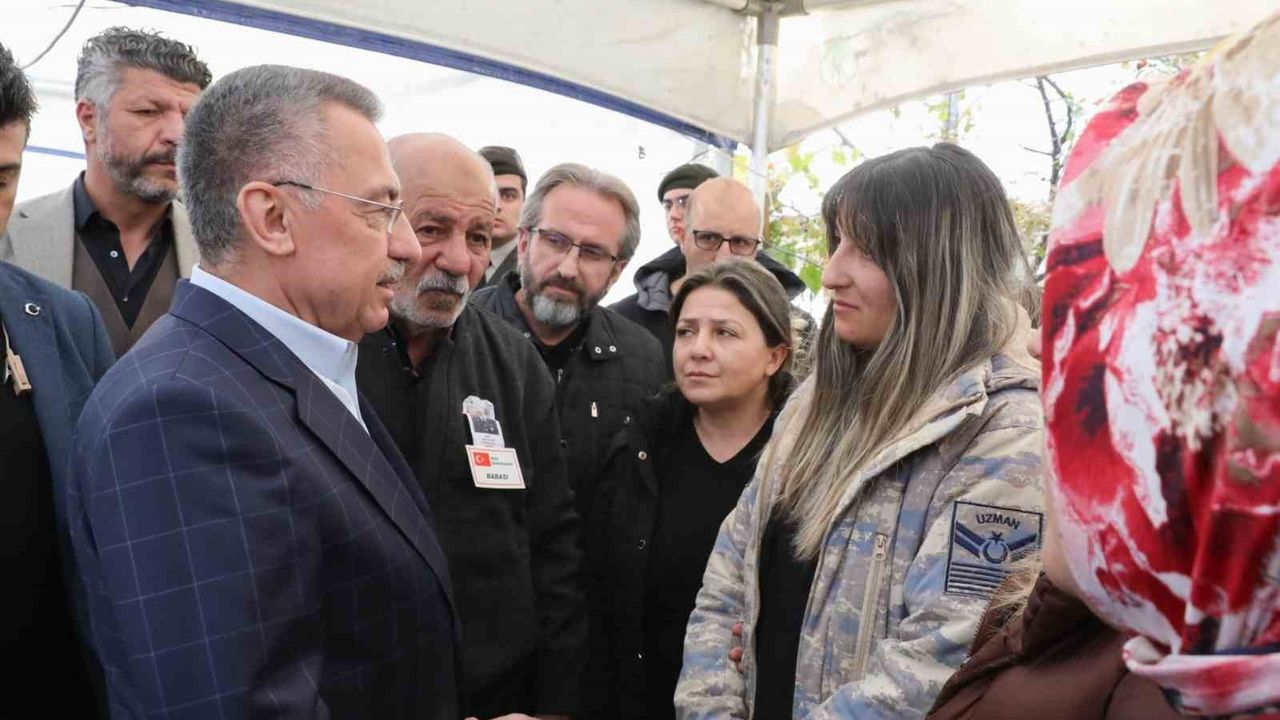 Fuat Oktay’tan şehit ailelerine taziye ziyareti
