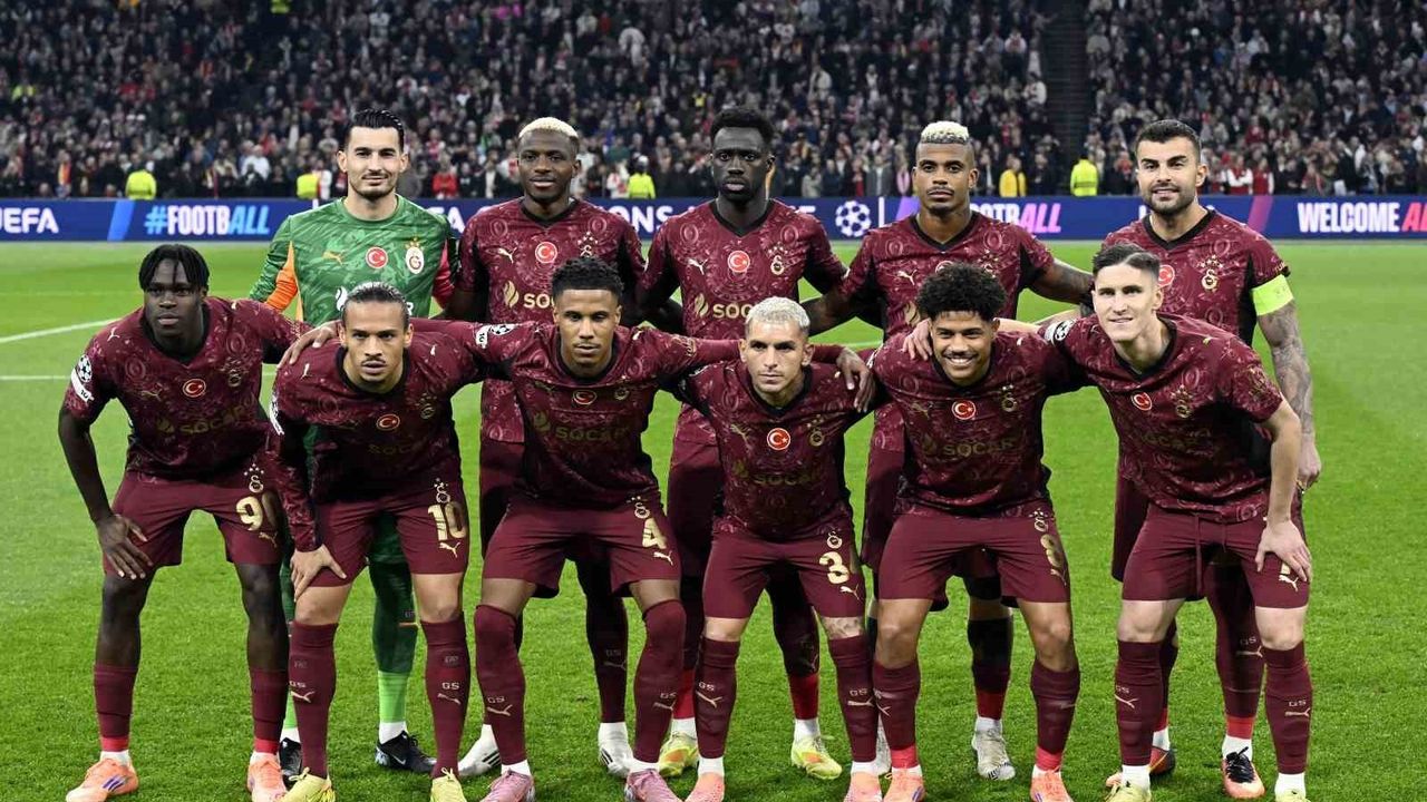 Galatasaray, Ajax deplasmanında 3-0 ile tarih yazdı