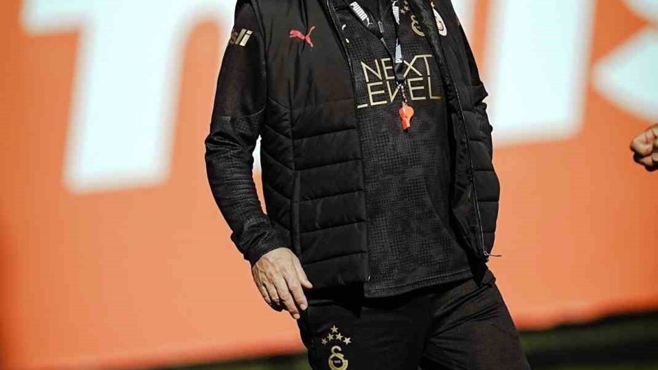 Galatasaray, Gençlerbirliği maçı öncesi Kemerburgaz'da çalıştı