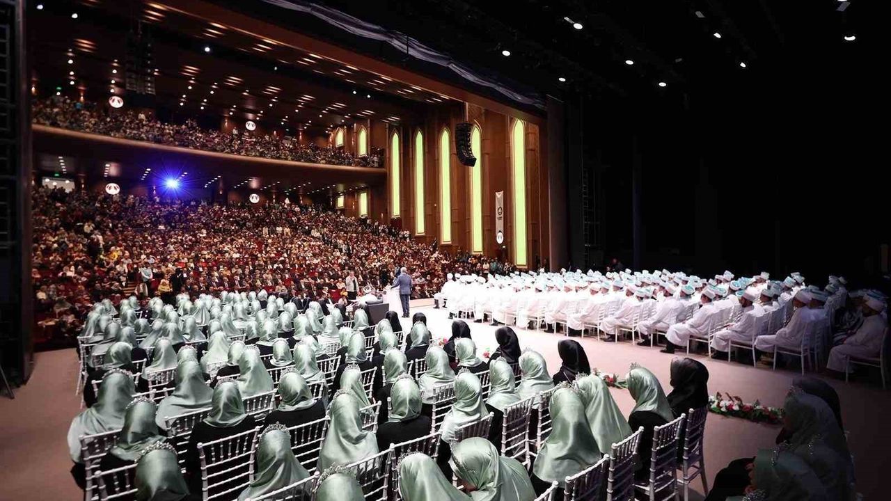 Gaziantep’te Hafızlık İcazet Merasimi Coşkuyla Gerçekleşti