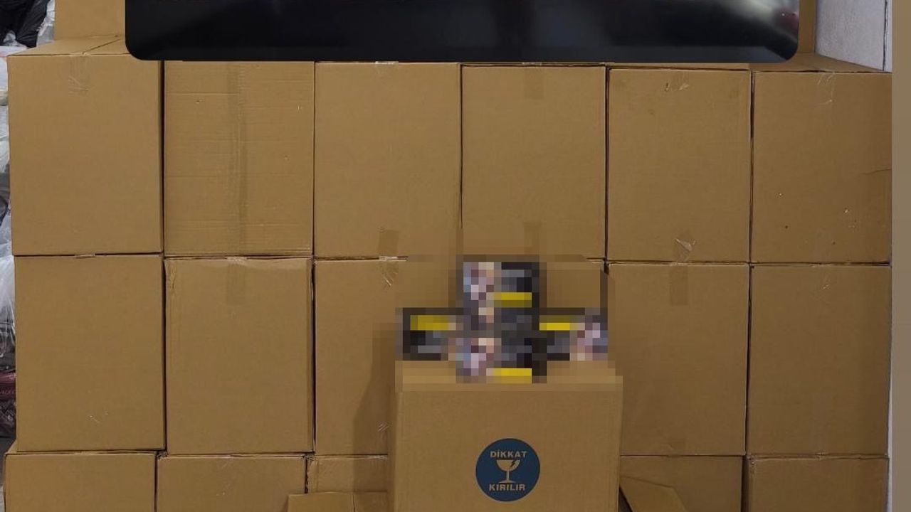 Gaziantep'te kaçakçılık operasyonu: 300 bin boş makaron ve 8 gözaltı