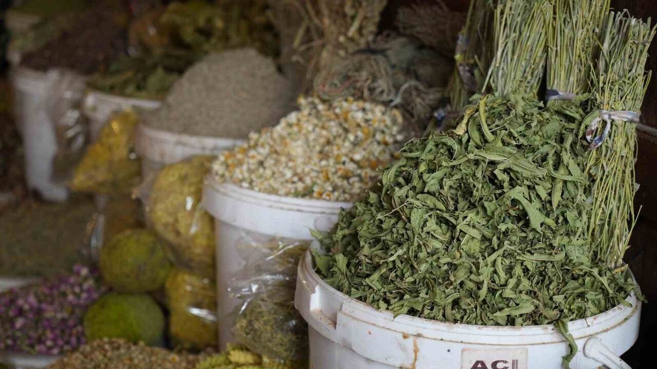 Gaziantep’te kış çaylarına talep arttı