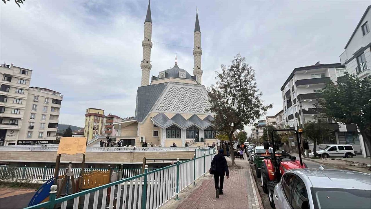Gebze'de 10 Kasım mevlidine yönelik protesto çağrısı yapan kişi gözaltına alındı