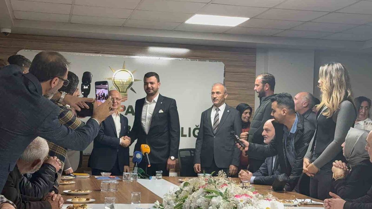 Gemlik’te 800 Yeni AK Parti Üyesi İle Güçlendi