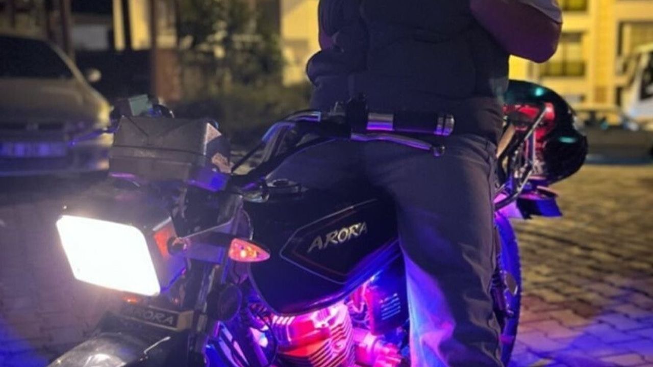 Giresun'da minibüsle motosiklet çarpıştı: 16 yaşındaki sürücü yaşamını yitirdi