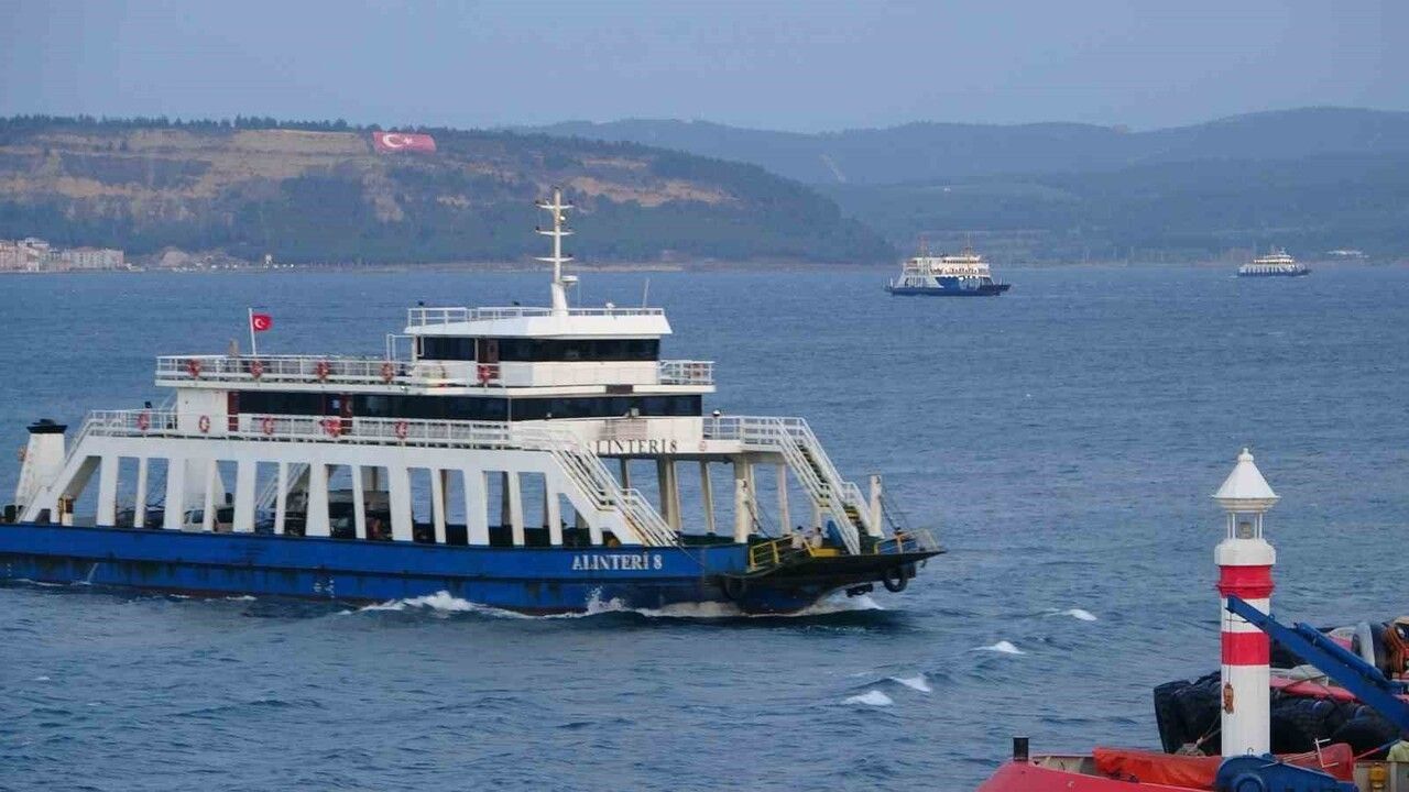 Gökçeada hattında tüm tarifeli feribot seferleri iptal edildi
