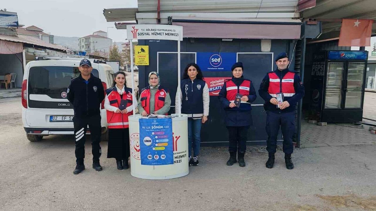 Gölbaşı'nda polis ve jandarma, kadına yönelik şiddete karşı sahadaydı