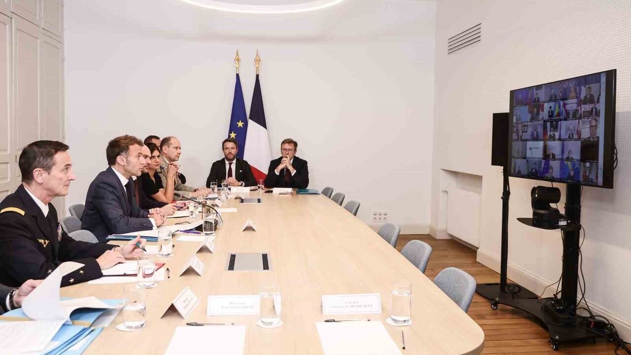 Gönüllüler Koalisyonu çevrim içi toplantısı: Starmer ve Macron'dan barış vurgusu