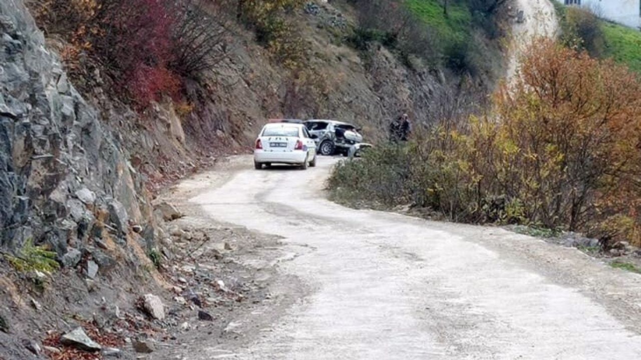 Gümüşhane'de otomobil 150 metrelik uçuruma yuvarlandı, sürücü ağır yaralı