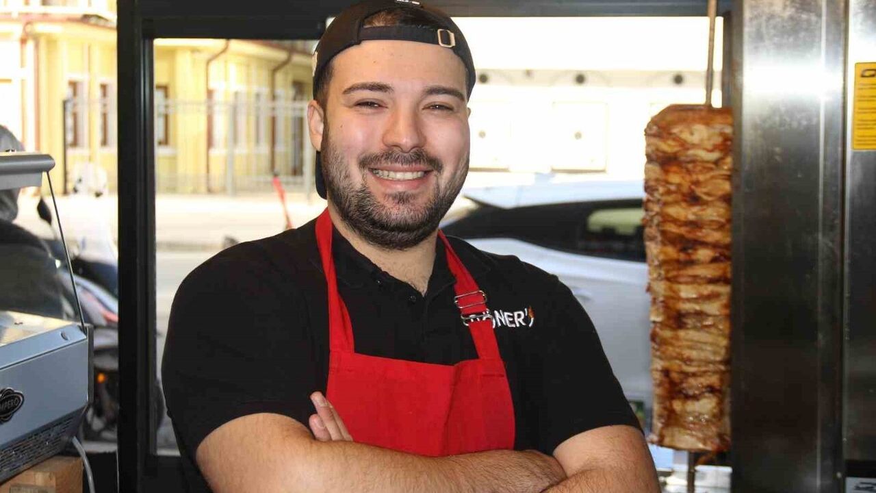 Güney Kore'de Döner Öğrenip Eskişehir'de Dükkan Açtılar