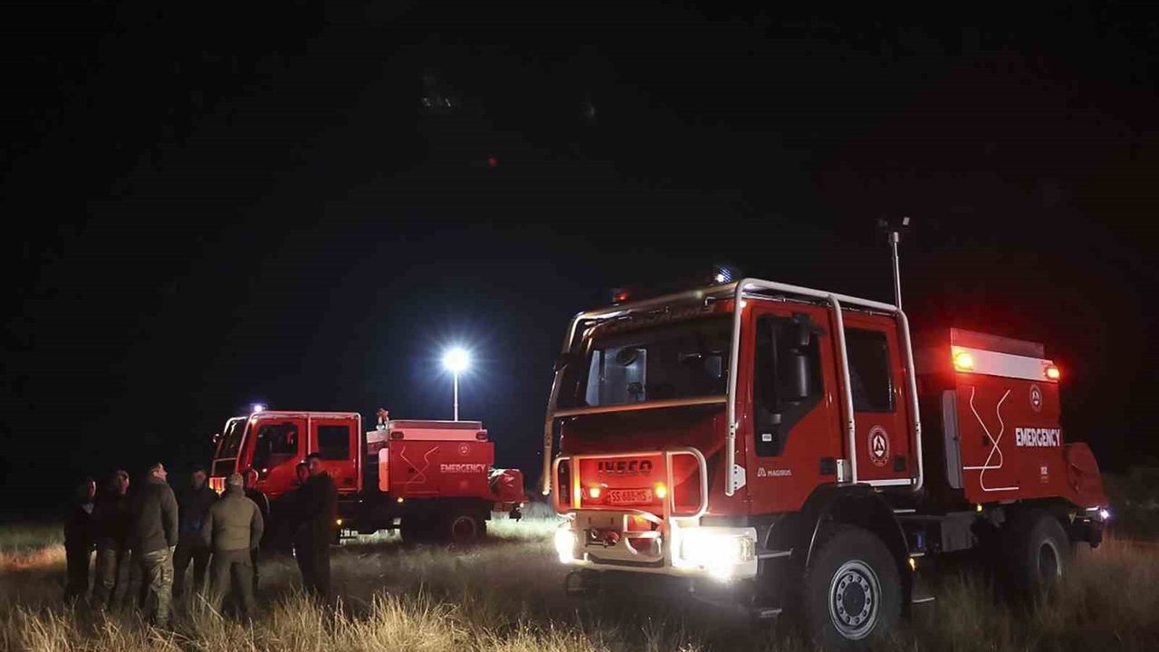 Gürcistan'da Türk C-130 kargo uçağı enkazında arama sürüyor