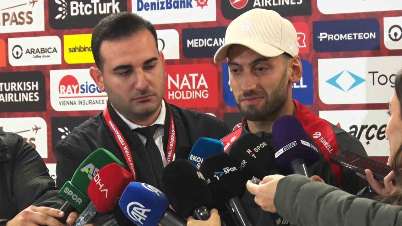 Hakan Çalhanoğlu: "Kurtlar Vadisi" müziği eşliğindeki tezahürat bizi etkiledi