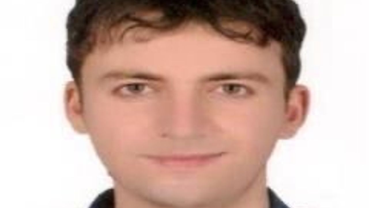 Hakkarili genç İngilizce öğretmeni okulda kalp krizi sonucu hayatını kaybetti