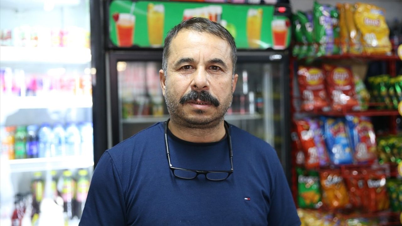 Hayırseverin Güzel Hareketi: 30 Kişinin Borcunu Ödedi