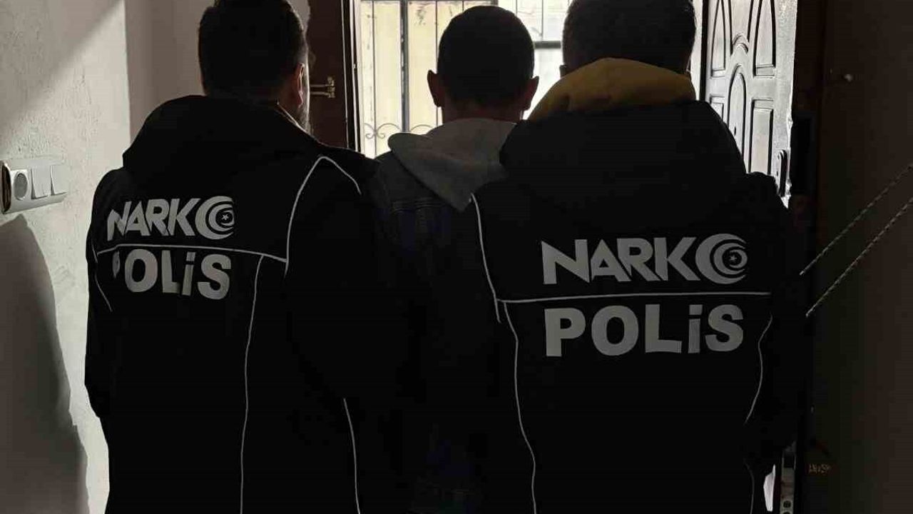 Helikopter Destekli Uyuşturucu Operasyonunda 25 Tutuklama