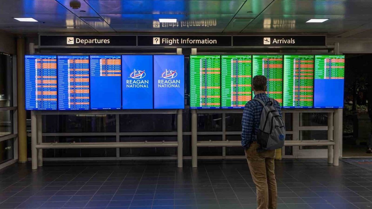 Hükümetin kapanması nedeniyle bin 700’den fazla uçuş iptal edildi