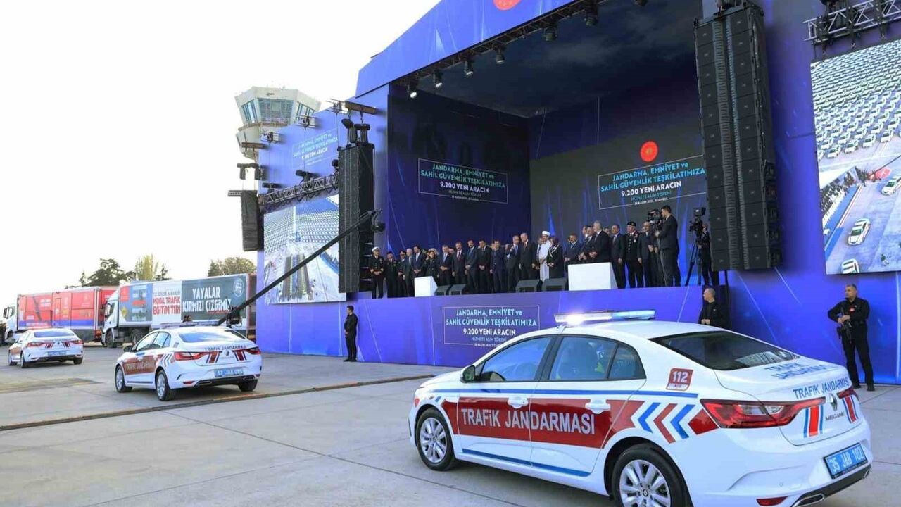 İçişleri Bakanlığı'ndan Bilecik'e 67 Yeni Emniyet ve Jandarma Aracı