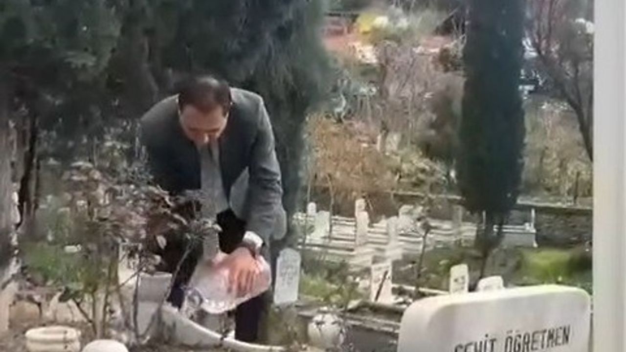 İl Müdürü İlkay Türkoğlu, şehit öğretmen Hayati Kapukaya’yı andı