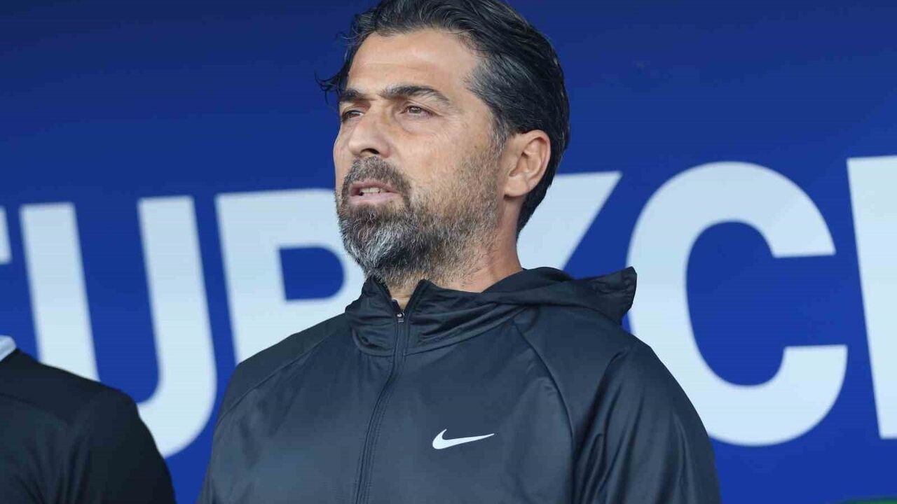 İlhan Palut, Çaykur Rizespor Teknik Direktörlüğünden Ayrıldı