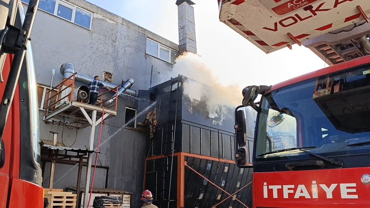 İnegöl'de talaş silosunda yangın: 1 işçi yaralandı