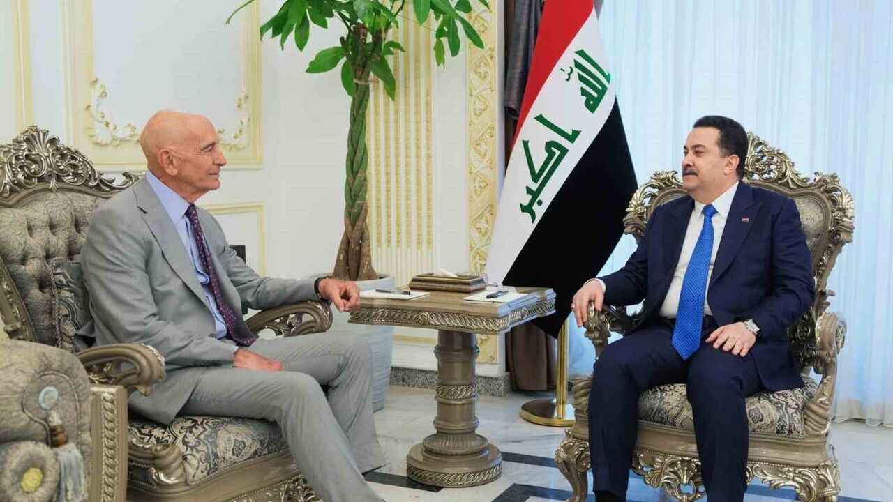 Irak Başbakanı Sudani ile ABD Temsilcisi Barrack Suriye İstikrarını Görüştü