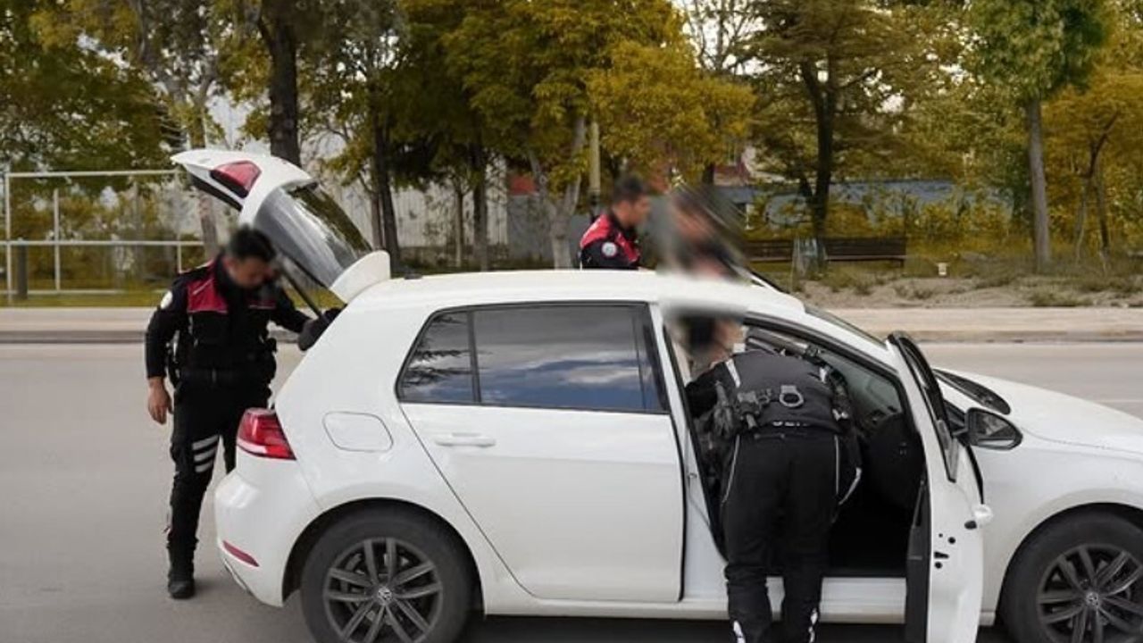 Isparta'da 70 adet sentetik kannabinoid ele geçirildi