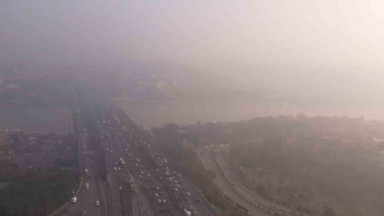 İstanbul'da Sabah Sis Etkili Oldu