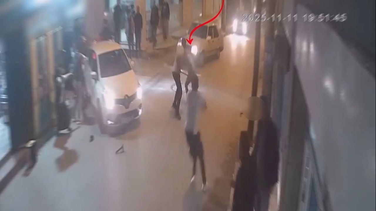 İzmir Bayraklı'da aile kavgası: 1 ölü, 3 yaralı