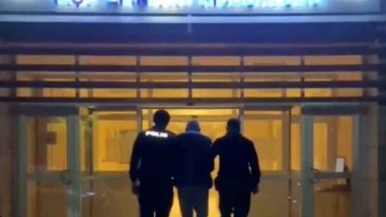 İzmir Buca'da 34 yıl 9 ay hapisle aranan firari M.Ş. yakalandı