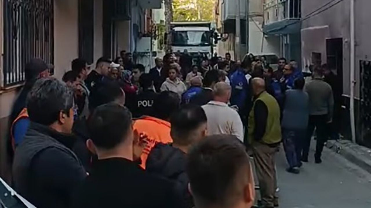 İzmir'de Onat Tüneli etkileşimindeki bina tahliyesinde gerginlik