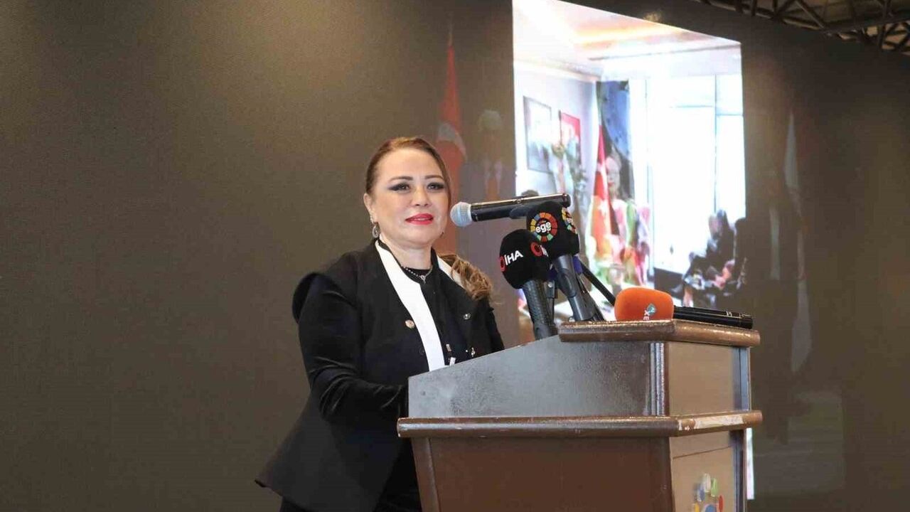 İzmir'de Sağlık Diplomasisi ve İnovasyon Zirvesi