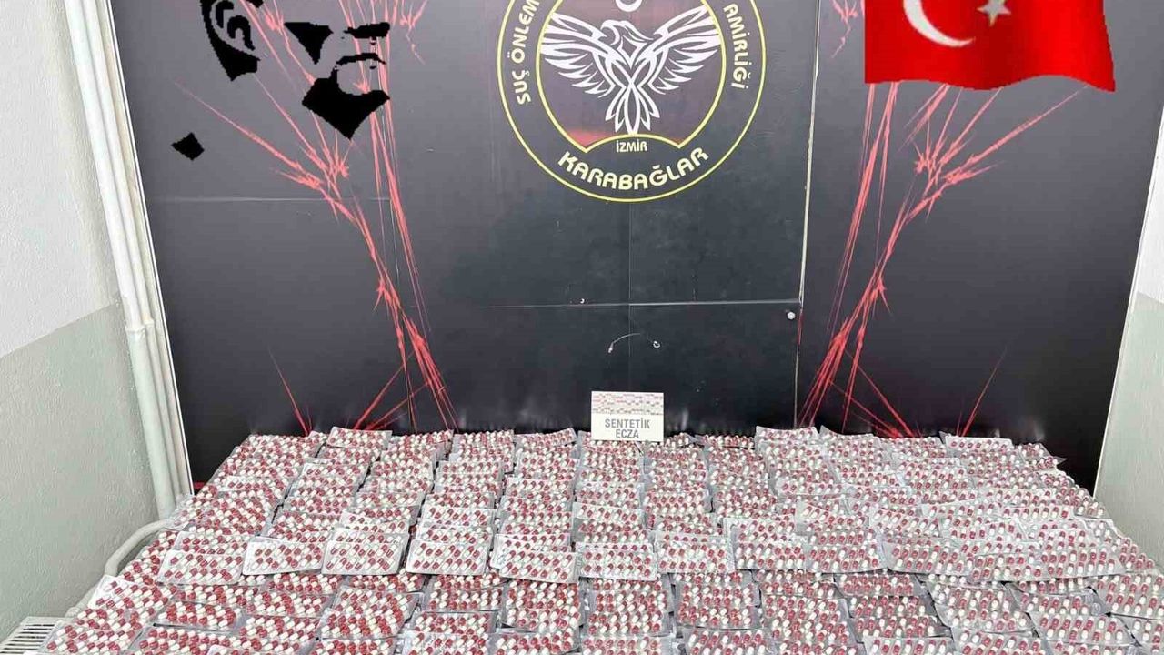 İzmir Karabağlar’da sentetik uyuşturucu operasyonu: 2 gözaltı