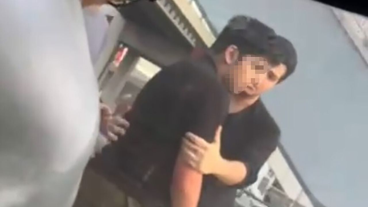 İzmir Metrosu'nda küfürlü gerginlik yolcuları tedirgin etti