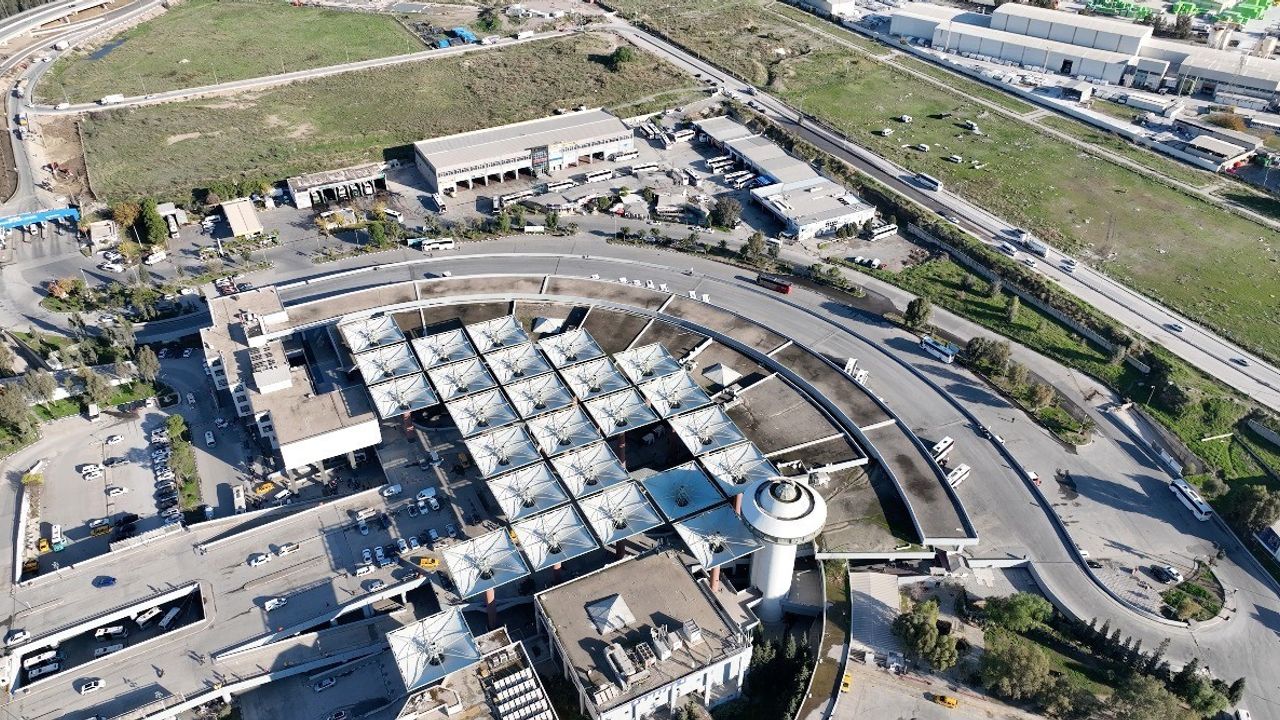 İzmir Otogarı için İZOTAŞ’a haciz işlemi başlatıldı