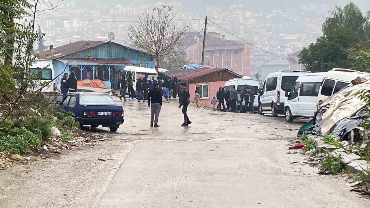 İzmit'te minibüsün çarptığı 4 yaşındaki çocuk hayatını kaybetti