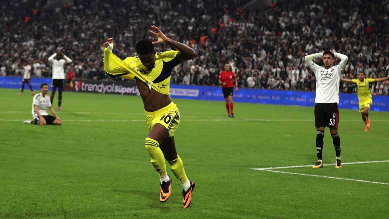 Jhon Duran'dan Fenerbahçe Taraftarına Mesaj