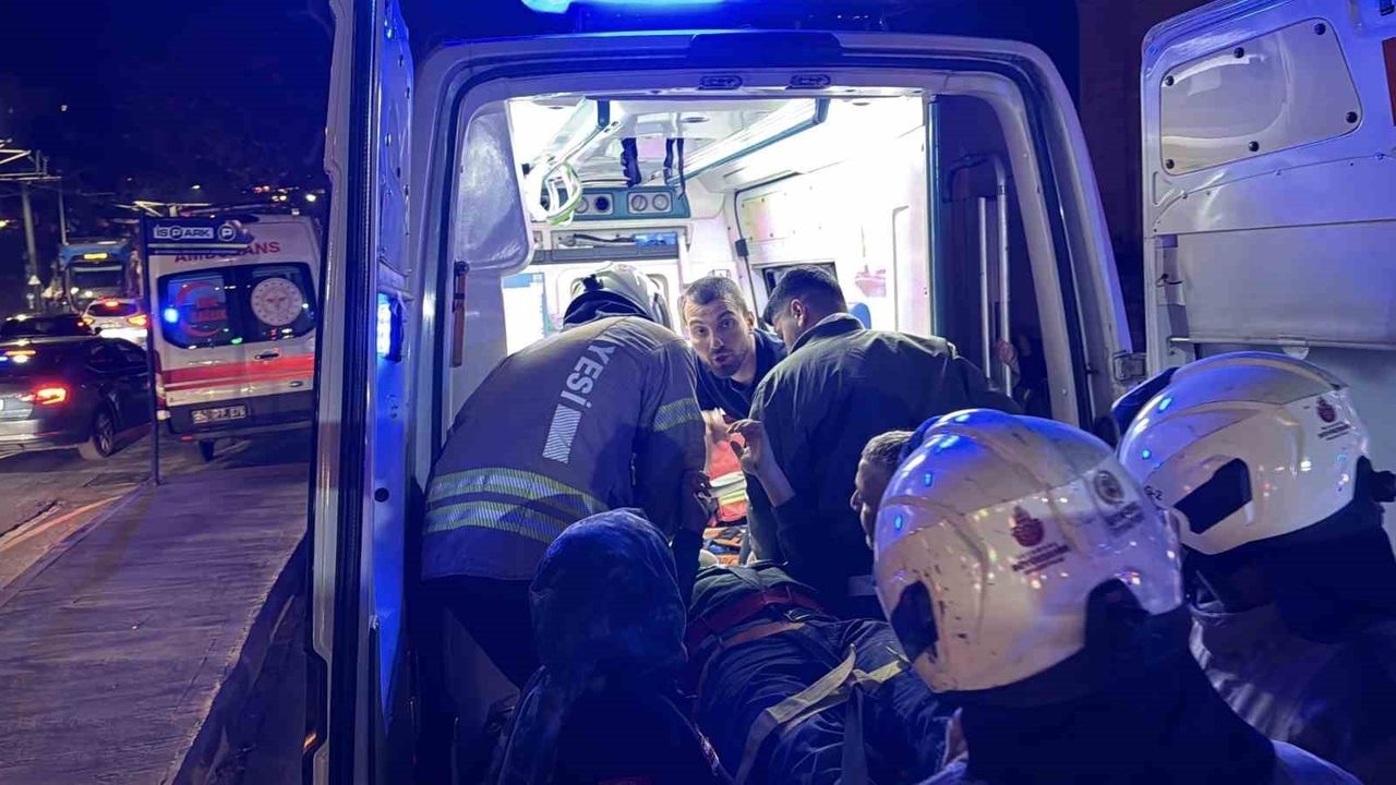Kabataş metro şantiyesinde iskele çöktü: 1 işçi öldü, 2 işçinin tedavisi sürüyor
