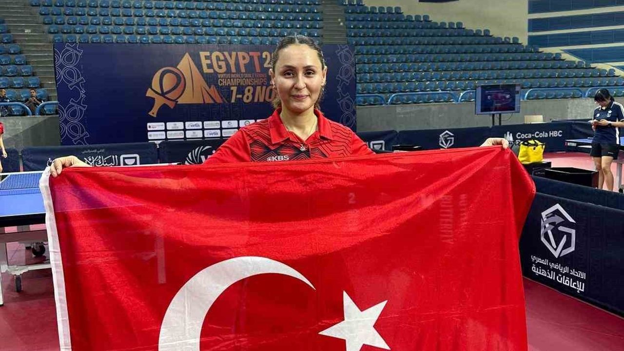 Kahire'de Ebru Acer gümüş, Sümeyra Türk bronz kazandı