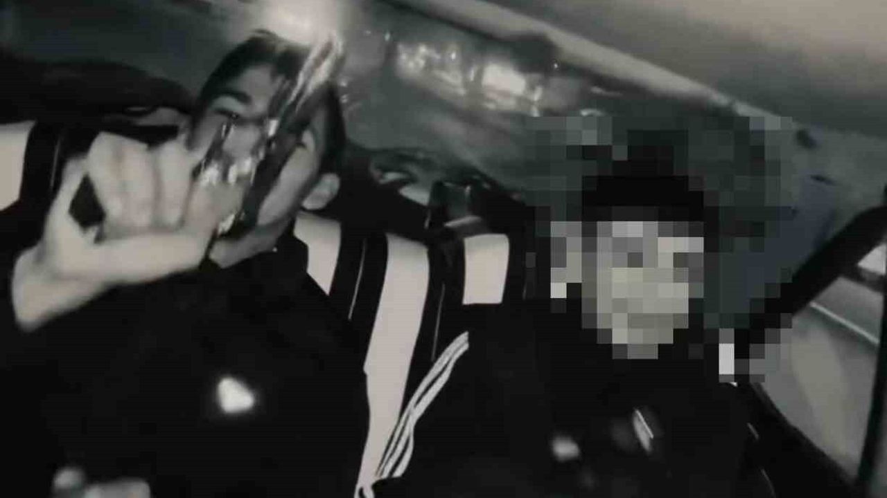 Kahramanmaraş Onikişubat'ta gençlerin silahlı paylaşımı tepki topladı