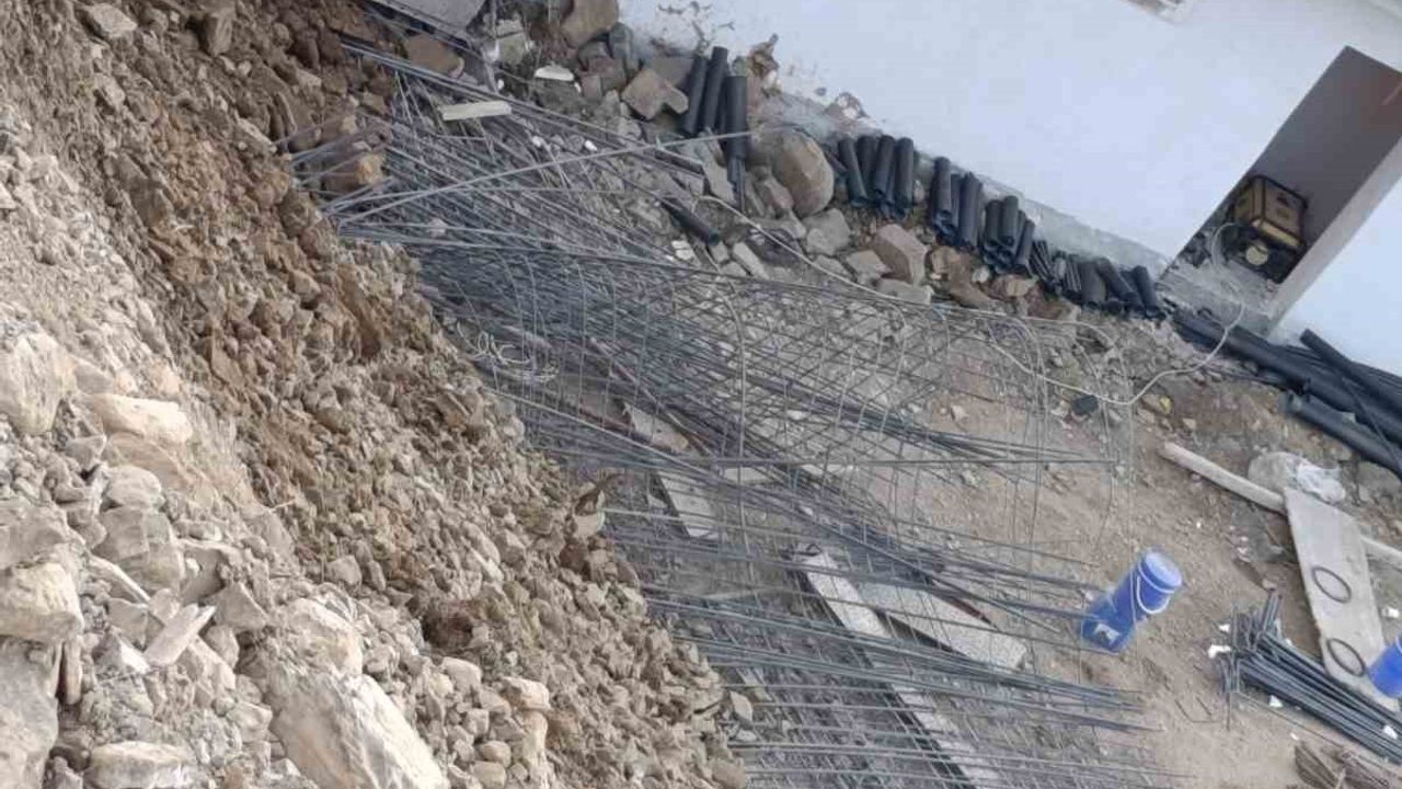 Kahramanmaraş'ta heyelan: İnşaat halindeki 6 ev zarar gördü