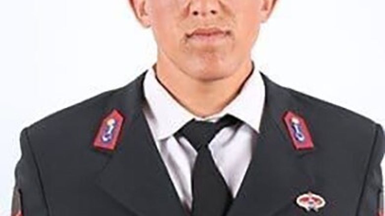 Kahramanmaraş’ta otomobil kazasında uzman çavuş ve hamile eşi yaşamını yitirdi